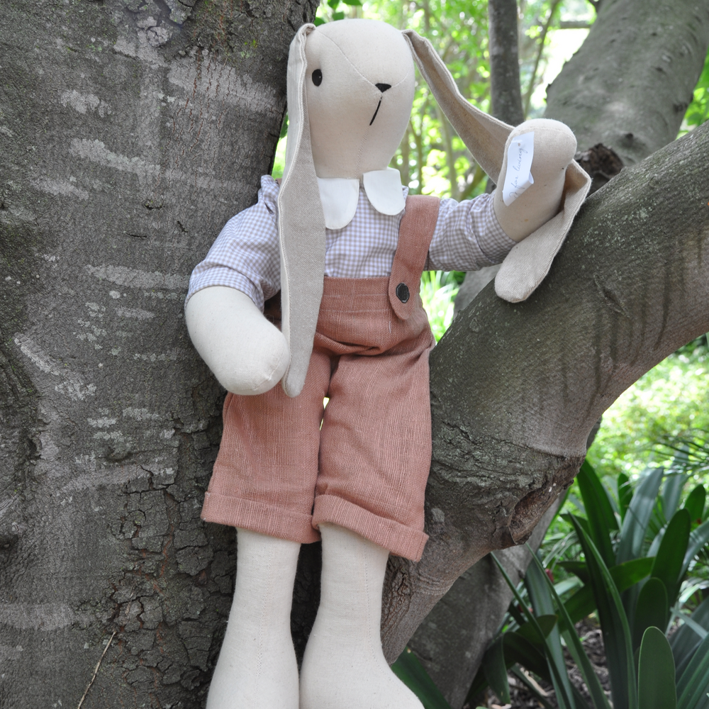 
                      
                        He Bunny
                      
                    